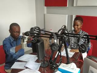 Rémy-Cesaire Tshamala et Ange Makadi au studio