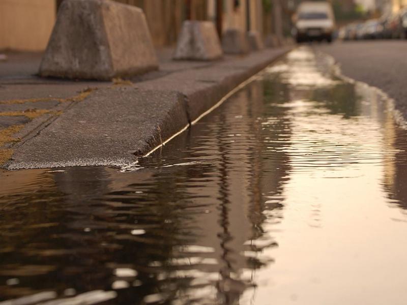 Déverser l’eau de fosse septique dans la rigole : est-ce une bonne chose ? (Mbongwana)