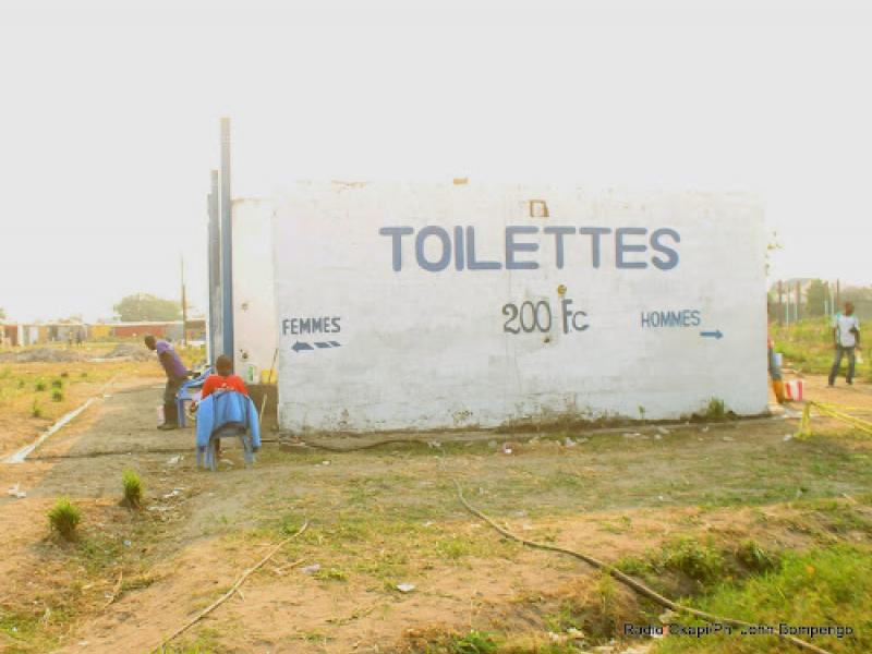 Feedback : la carence en toilettes publique en RDC 