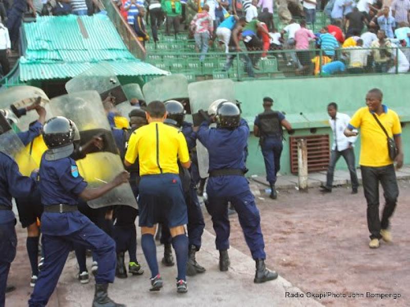 La destruction du patrimoine public fait débat dans Agir Ensemble