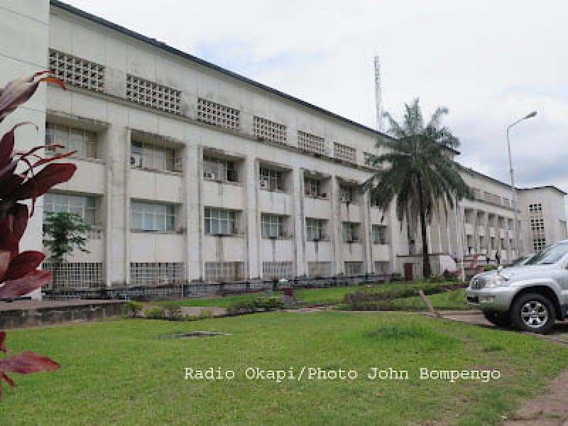 Faut-il une recommandation pour trouver un emploi à la fonction publique ? 